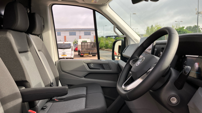 Volkswagen Crafter Cr35 Mwb Diesel 4Motion 2.0 TDI 177PS Commerce Plus High Roof Van Auto - Image 15